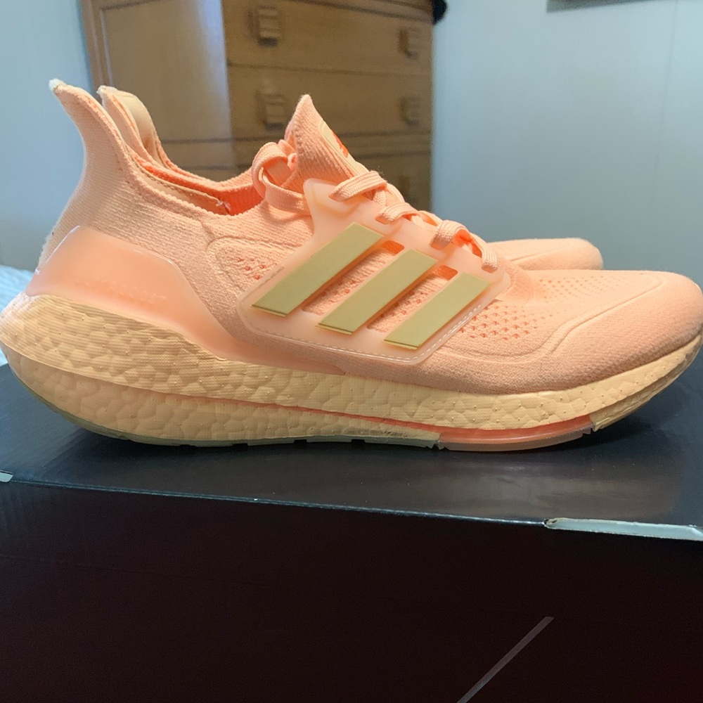 Adidas Ultraboost 21